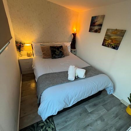 The Chuff Cabin Apartment เซนต์จัสต์ ภายนอก รูปภาพ