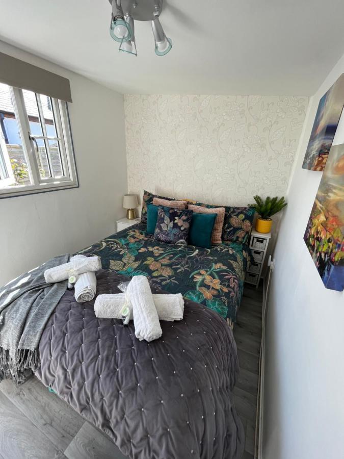 The Chuff Cabin Apartment เซนต์จัสต์ ภายนอก รูปภาพ