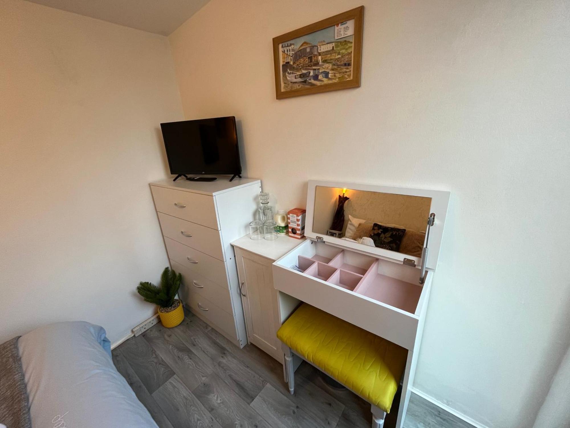 The Chuff Cabin Apartment เซนต์จัสต์ ภายนอก รูปภาพ